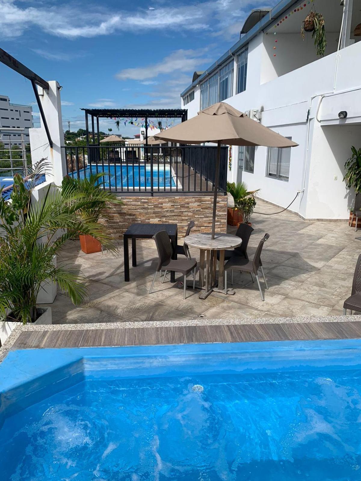Hotel Inara Girardot Esterno foto